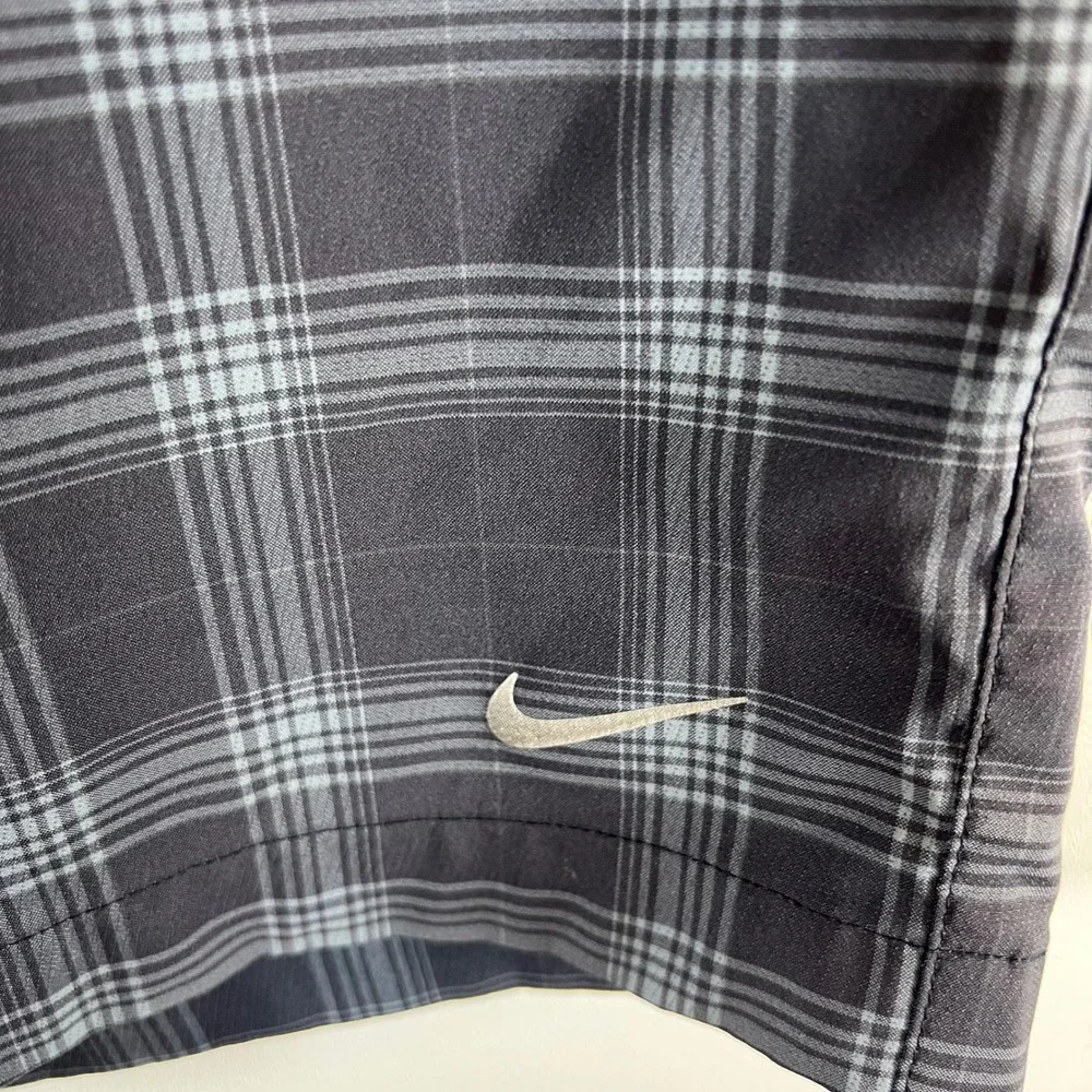 Nike Golf Dri-FIT Plaid‎ Shorts Boys XL Grey Black Checkered Performance 508412
